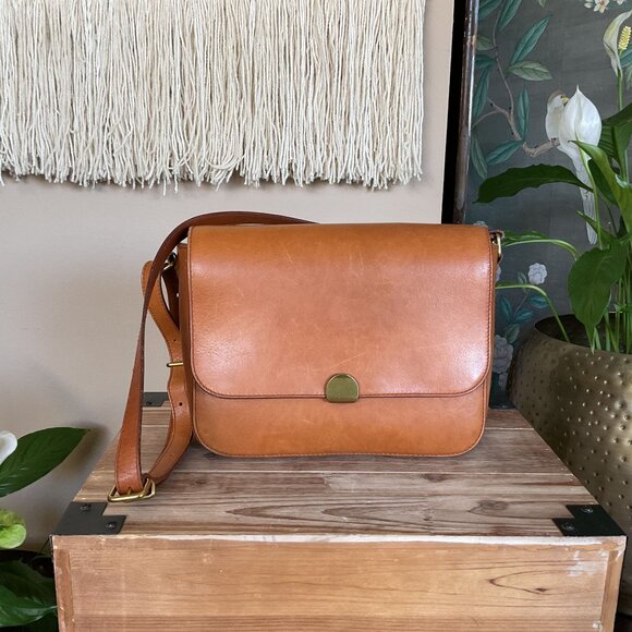 Madewell Handbags - Madewell Tan Leather Shoulder Bag